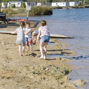 Un oeil sur vos enfants